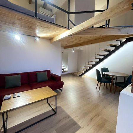 Midamo Orbeliani Apartment Tbilisi Bagian luar foto